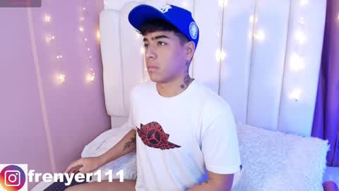 Snapshot of king_azahell chatting on 02-28-25, 02:09 king help me reach 100 likes online show from 02-28-25, 02:09