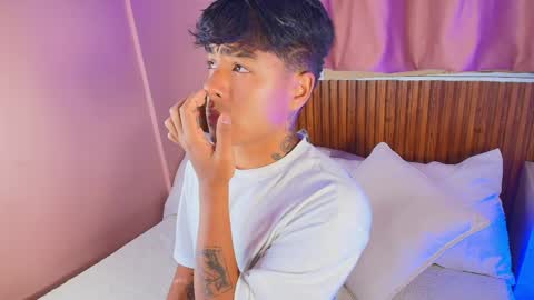 king  help me reach 100 likes online show from 03-31-26, 02:02