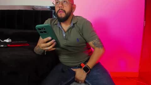 king_bear_25 online show from 03-03-26, 01:12