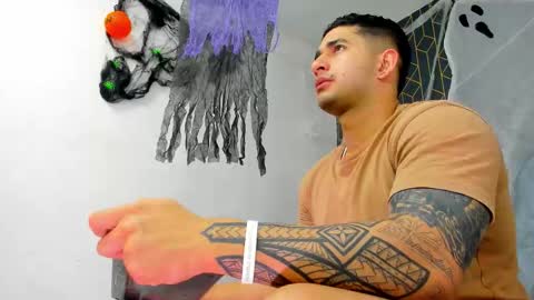 Angel Falconer online show from 10-15-25, 03:06