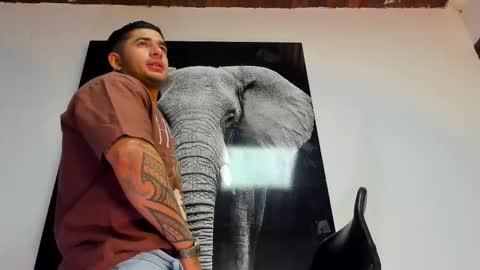 Angel Falconer online show from 10-29-25, 02:47