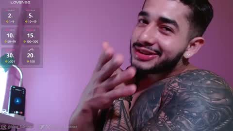 Snapshot of king_falconer chatting on 07-02-26, 01:16 Angel Falconer online show from 07-02-26, 01:16