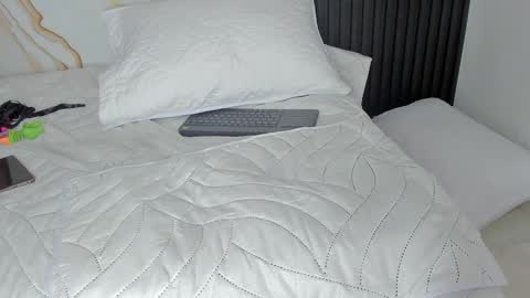 Snapshot of king_lovely_horny chatting on 03-06-25, 09:53 KING online show from 03-06-25, 09:53