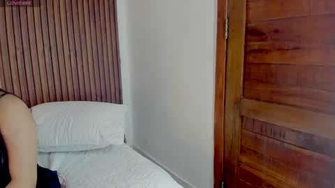 Snapshot of king_lovely_horny chatting on 06-22-26, 07:00 KING online show from 06-22-26, 07:00