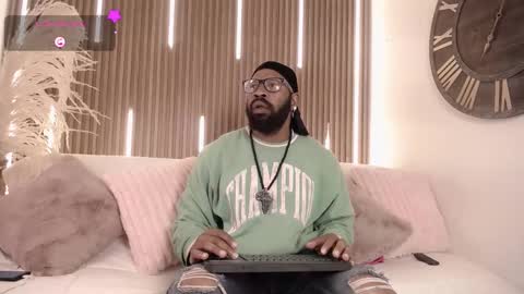 Malik  online show from 09-18-25, 01:02