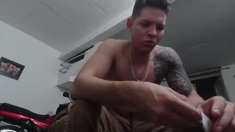 Snapshot of king_russo chatting on 09-10-25, 10:54 king_russo online show from 09-10-25, 10:54