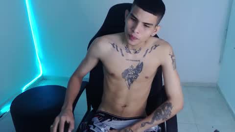 king_warlord online show from 12-15-25, 04:33