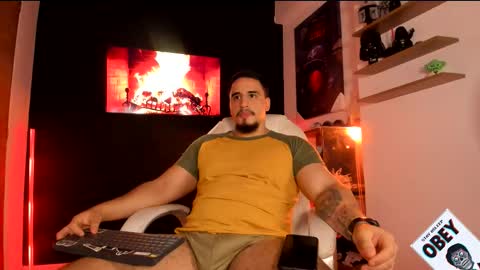 Snapshot of kingbear777 chatting on 09-14-25, 11:15 King Bear online show from 09-14-25, 11:15