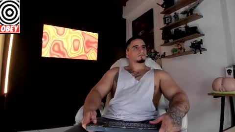 Snapshot of kingbear777 chatting on 11-05-25, 11:10 King Bear online show from 11-05-25, 11:10