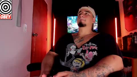 Snapshot of kingbear777 chatting on 12-14-25, 05:46 King Bear online show from 12-14-25, 05:46