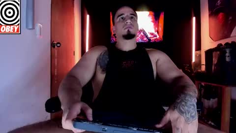 Snapshot of kingbear777 chatting on 12-15-25, 01:21 King Bear online show from 12-15-25, 01:21