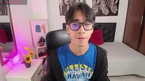 Snapshot of kingdanny_8 chatting on 11-05-25, 03:06 kingdanny_8 online show from 11-05-25, 03:06