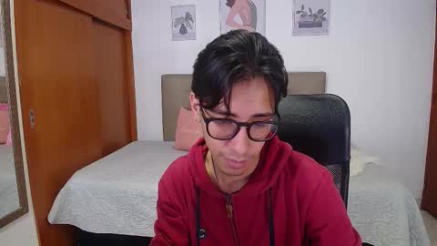 Snapshot of kingdanny_8 chatting on 11-30-25, 05:00 kingdanny_8 online show from 11-30-25, 05:00