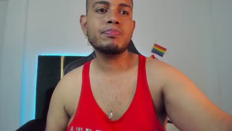 Snapshot of kingg_jay chatting on 06-12-26, 11:53 kingg_jay online show from 06-12-26, 11:53