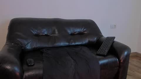 Snapshot of kingmallcom chatting on 01-24-25, 01:36 The King online show from 01-24-25, 01:36