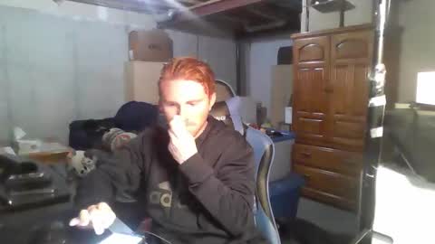 Snapshot of kingoffootfetish chatting on 05-13-26, 11:33 Master King Tommy online show from 05-13-26, 11:33