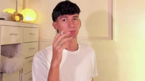 Snapshot of kingparker1 chatting on 02-23-25, 03:45 A L E X online show from 02-23-25, 03:45