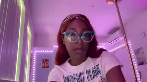 Snapshot of kingparrisjae chatting on 06-19-26, 10:46 King Parris Jae online show from 06-19-26, 10:46