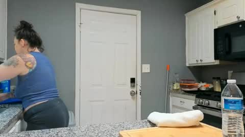 Snapshot of kingpleasure24 chatting on 06-27-26, 04:45 kingpleasure24 online show from 06-27-26, 04:45