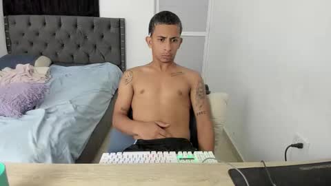 Snapshot of kings_latins chatting on 01-06-26, 06:06 DOMINANT ALPHA KINGS online show from 01-06-26, 06:06