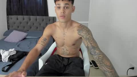 Snapshot of kings_latins chatting on 01-10-26, 07:59 DOMINANT ALPHA KINGS online show from 01-10-26, 07:59