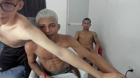 Snapshot of kings_latins chatting on 01-11-26, 08:08 DOMINANT ALPHA KINGS online show from 01-11-26, 08:08