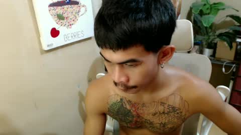 Snapshot of kingscock18 chatting on 06-17-26, 12:35 ALVIN online show from 06-17-26, 12:35