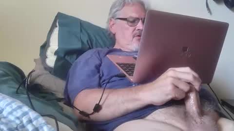 kingtongue10 online show from 05-02-26, 01:16