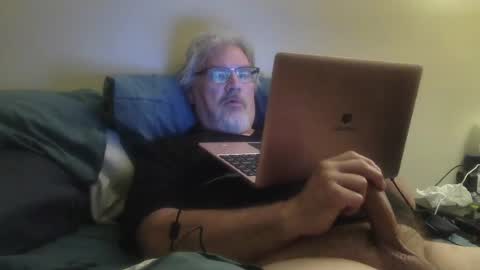 Snapshot of kingtongue10 chatting on 06-15-26, 09:22 kingtongue10 online show from 06-15-26, 09:22