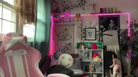 Snapshot of kinkilexixxx chatting on 02-27-25, 02:54 Lexi Onlyfans online show from 02-27-25, 02:54