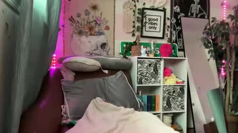 Snapshot of kinkilexixxx chatting on 03-04-25, 01:49 Lexi Onlyfans online show from 03-04-25, 01:49