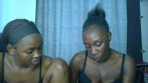 Snapshot of kinky_leila chatting on 07-01-26, 10:39 kinky_leila online show from 07-01-26, 10:39