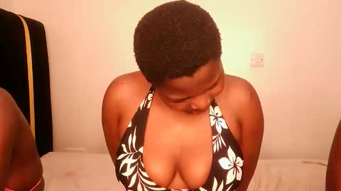 Snapshot of kinky_lola1 chatting on 10-06-25, 02:58 Lola online show from 10-06-25, 02:58