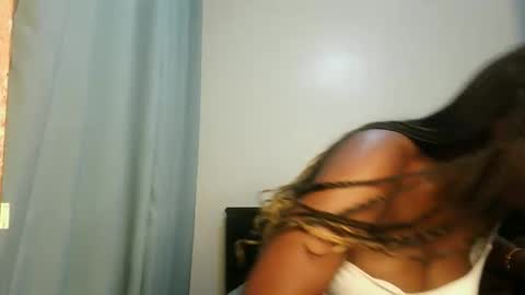 Snapshot of kinky_lola1 chatting on 11-23-25, 01:49 Lola online show from 11-23-25, 01:49