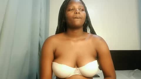 Snapshot of kinky_lola1 chatting on 11-30-25, 06:45 Lola online show from 11-30-25, 06:45