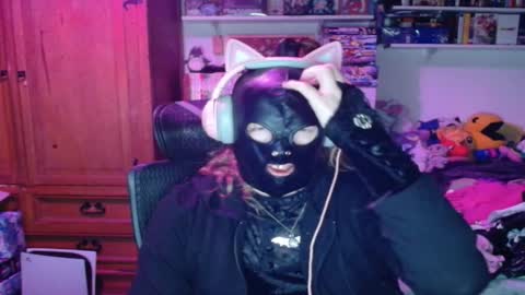 kinky_miku online show from 11-22-25, 03:27