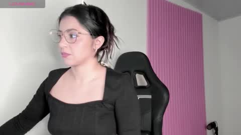 kinky yeyns online show from 03-17-26, 03:22