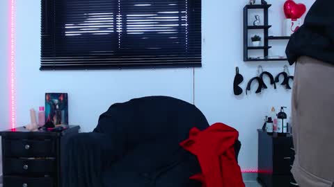 Allison  Diego online show from 02-22-25, 09:15