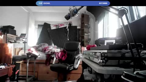 Snapshot of kinkybiguy14 chatting on 09-16-25, 12:50 Kinky Cassie online show from 09-16-25, 12:50