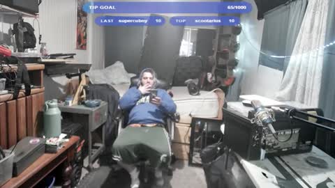 Snapshot of kinkybiguy14 chatting on 10-13-25, 03:17 Kinky Cassie online show from 10-13-25, 03:17