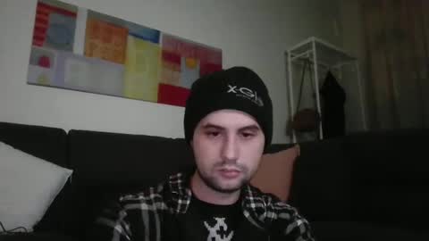 Maysie and Hunter online show from 12-03-24, 02:25