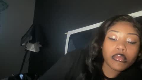 Snapshot of kinkykittee chatting on 01-24-25, 09:26 Bunniii online show from 01-24-25, 09:26