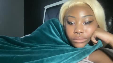 Snapshot of kinkykittee chatting on 02-08-25, 12:50 Bunniii online show from 02-08-25, 12:50