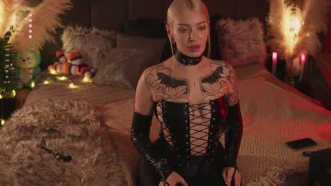 kinkylina_ online show from 02-01-25, 01:20