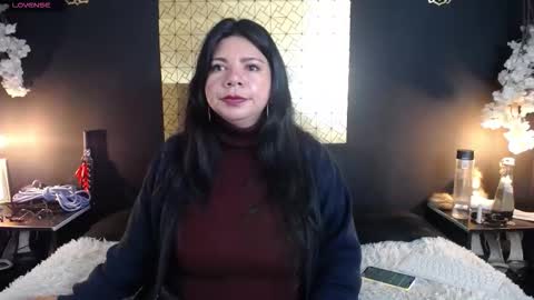 kinkyy_mom online show from 12-01-25, 02:11