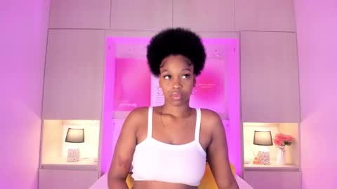 M A R A  online show from 10-28-25, 11:58