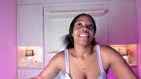 M A R A  online show from 11-15-25, 12:02