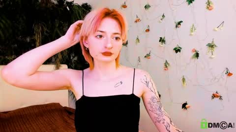 Snapshot of kira__cutie chatting on 05-15-26, 11:12 Kira online show from 05-15-26, 11:12