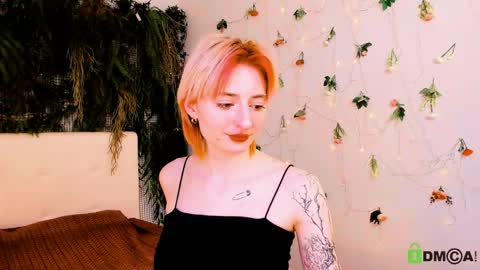Snapshot of kira__cutie chatting on 05-16-26, 12:29 Kira online show from 05-16-26, 12:29