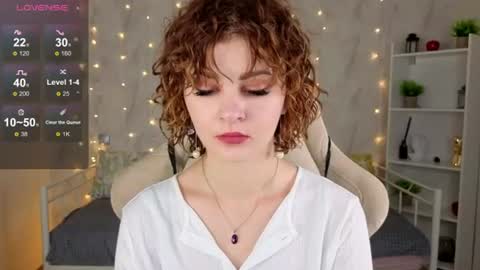 Kira online show from 07-04-26, 12:28